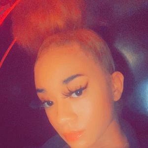 Meet your Posher, Amya